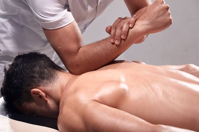 Sports massage session with Shane Alam